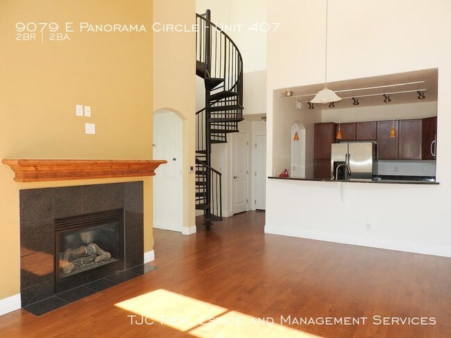 9079 E Panorama Cir in Englewood, CO - Foto de edificio - Building Photo