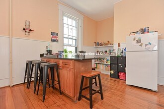 139 Hillside St, Unit #A in Boston, MA - Building Photo - Building Photo