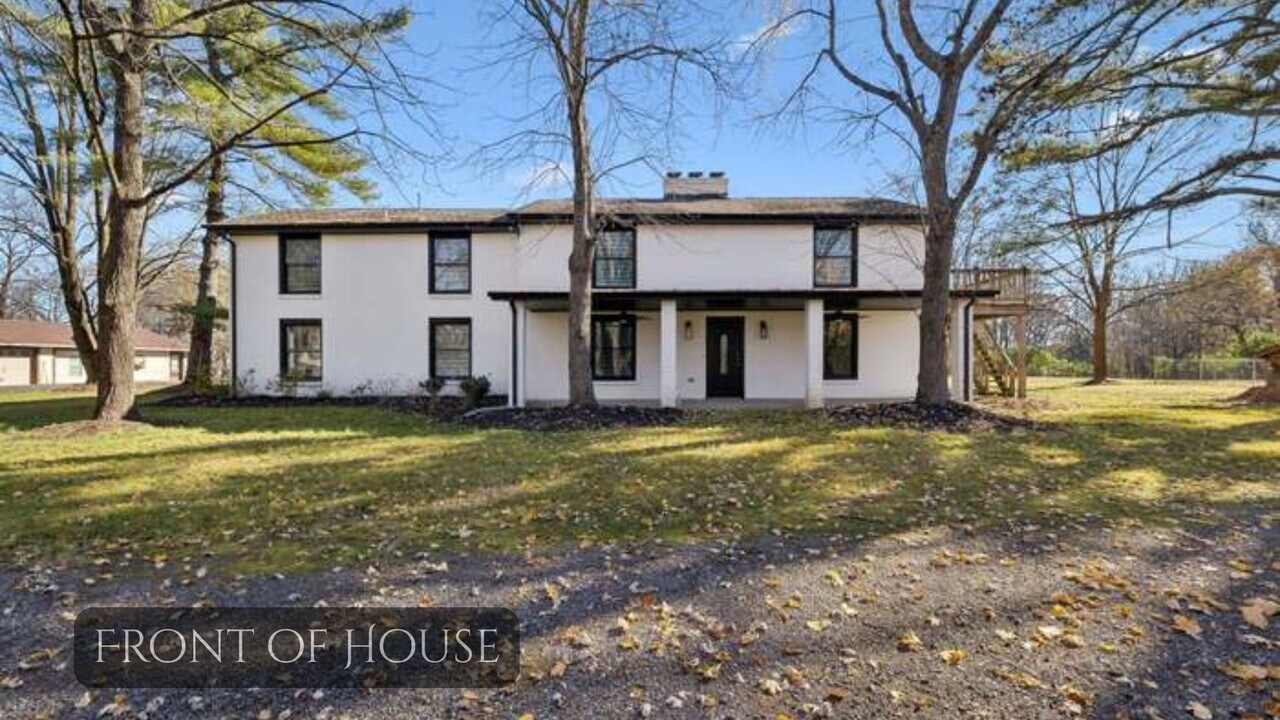 3169 Earhart Rd in Hermitage, TN - Foto de edificio