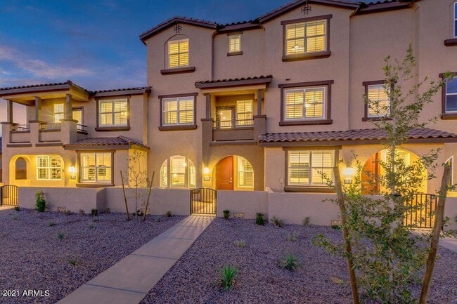 property at 1255 N Arizona Ave