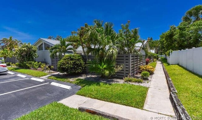 property at 1801 S US Hwy 1