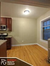 4901 N Hoyne Ave, Unit 2100-E1 in Chicago, IL - Foto de edificio - Building Photo