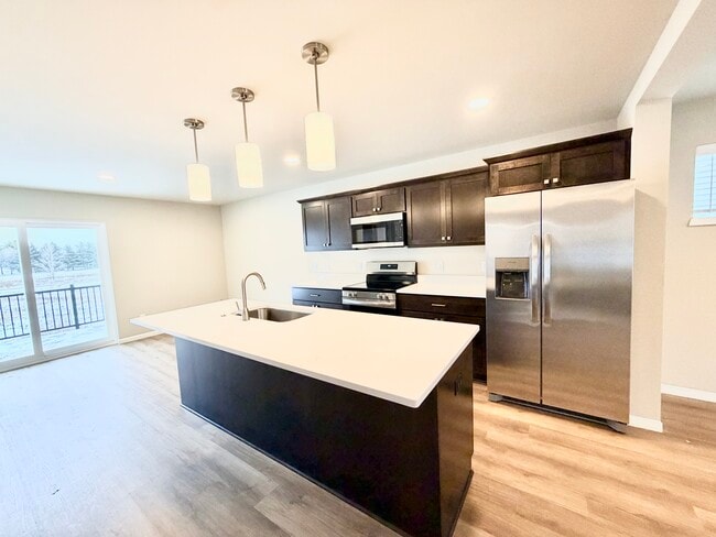 10120 Mosaic Way in Middleton, WI - Building Photo - Building Photo