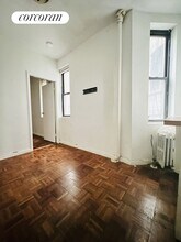 424 E 66th St in New York, NY - Foto de edificio - Building Photo