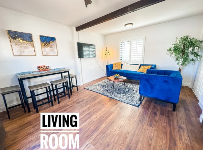 property at 322 N 13th St