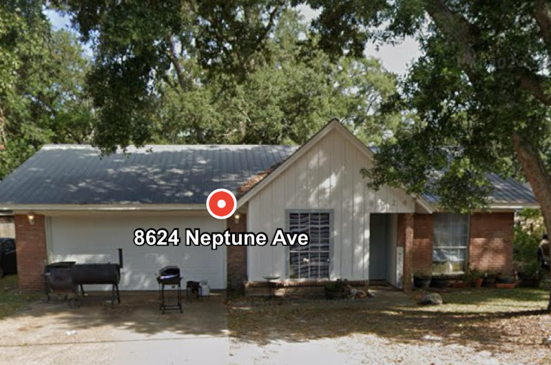 8624 Neptune Ave in Ocean Springs, MS - Building Photo