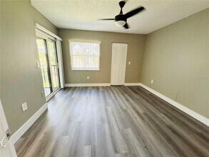 106 Meadow Ln in Oldsmar, FL - Building Photo - Building Photo