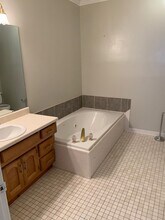 426 Leighton Ave in Anniston, AL - Building Photo - Building Photo