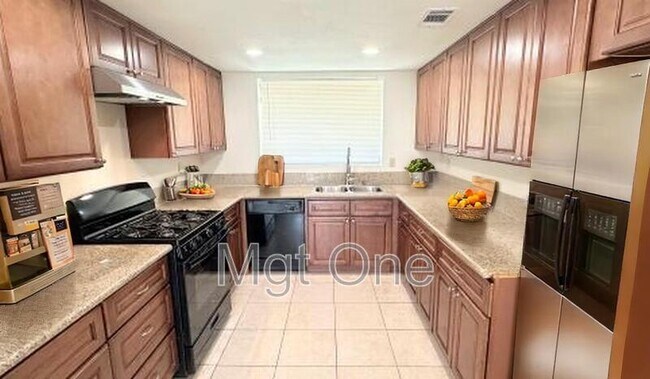 24933 Otis Dr in Moreno Valley, CA - Building Photo - Building Photo