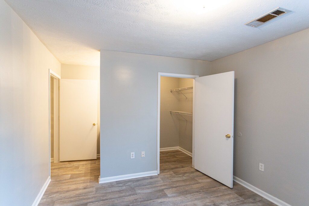 Park Trail Apartments Shelbyville, TN Apartments