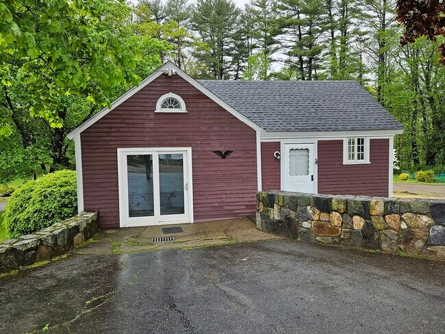 960 Boston Post Rd E in Marlborough, MA - Building Photo - Building Photo