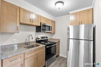 42 Center Ave in Norwalk, CT - Building Photo - Building Photo