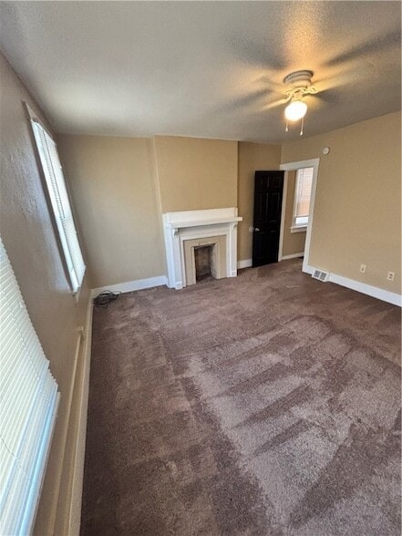 364 W 13th Ave in Homestead, PA - Foto de edificio - Building Photo