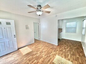 4322-4324 Temecula St in San Diego, CA - Building Photo