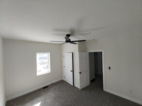 409 W Mansfield St in Bucyrus, OH - Building Photo - Building Photo