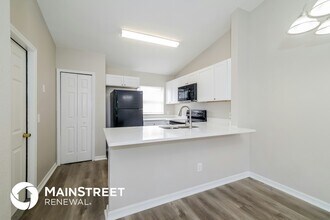 107 Cherokee Dr in Auburndale, FL - Building Photo - Building Photo