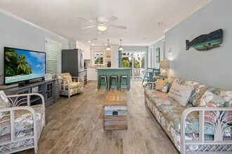 305 57th St in Holmes Beach, FL - Building Photo - Building Photo