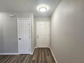 2208 Teakwood Ct in Lewisville, TX - Building Photo - Building Photo
