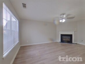 176 Spring Walk Wy in Lawrenceville, GA - Building Photo - Building Photo