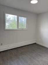 Alpine Villa in Regina, SK - Building Photo - Building Photo