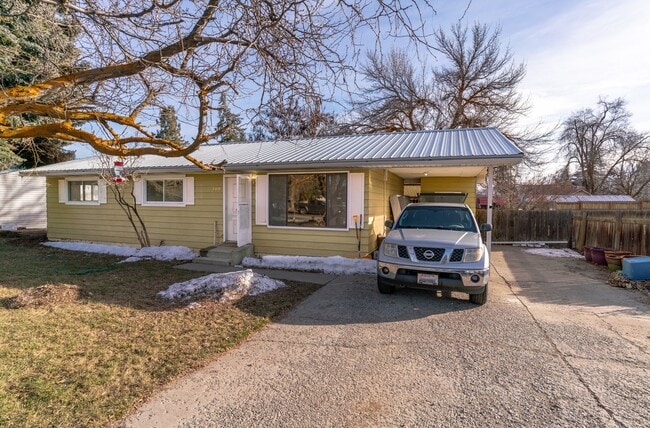 property at 104 W 1st St