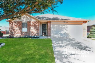 12636 Kingsgate Dr in Rhome, TX - Building Photo