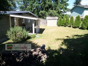 32905 28th Ave SW in Federal Way, WA - Building Photo - Building Photo