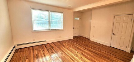 60 Farrington St, Unit 2 in Quincy, MA - Building Photo - Building Photo
