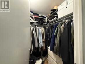 170 Chiltern Hill Rd in Toronto, ON - Building Photo - Building Photo