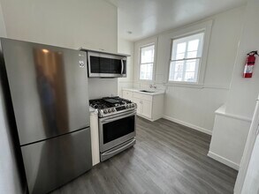 14 Hodges Aly, Unit 1 Bed 1 Bath Apartment in San Francisco, CA - Building Photo - Building Photo