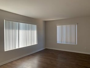 11366 Linares St in San Diego, CA - Building Photo - Building Photo