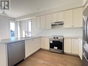 2808 Tippett Mews in Pickering, ON - Building Photo - Building Photo