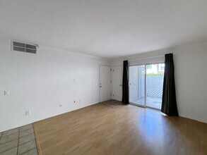 5419 Lake Murray Blvd in La Mesa, CA - Building Photo - Building Photo