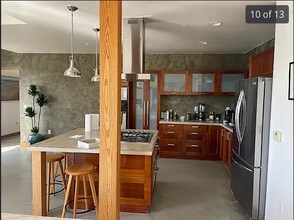 116 E Yanonali St, Unit c2 in Santa Barbara, CA - Building Photo - Building Photo