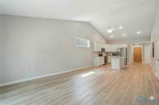 2116 Sunrise Crk Dr in Toledo, OH - Building Photo - Building Photo