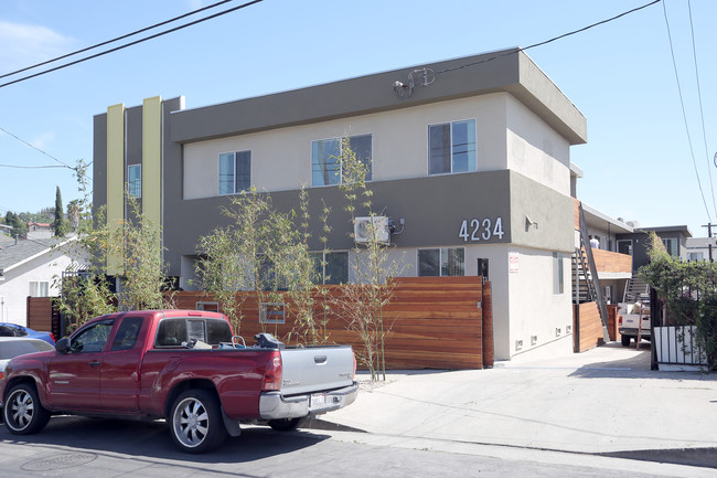 4234 Lockwood Ave in Los Angeles, CA - Foto de edificio - Primary Photo