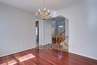 7232 Lyndsey Way in Elkridge, MD - Building Photo - Building Photo