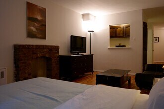 165 E 89th St in New York, NY - Building Photo - Building Photo