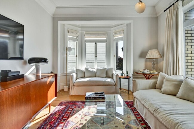 2299 Sacramento St in San Francisco, CA - Building Photo - Building Photo