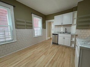 368 Washington St, Unit 1 in Somerville, MA - Building Photo - Building Photo