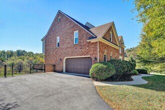 1147 Belcroft Court in Roanoke, VA - Building Photo - Building Photo