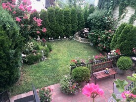 20-26 Menahan St in Queens, NY - Building Photo