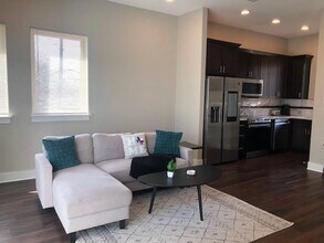 324 Feliks Gwozdz Pl in Fort Worth, TX - Building Photo - Building Photo