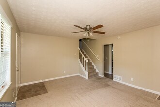 684 Lookout Ct NW in Lawrenceville, GA - Foto de edificio - Building Photo