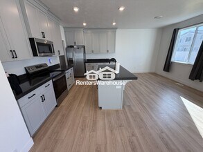 3767 N Hannah St in Eagle Mountain, UT - Building Photo - Building Photo