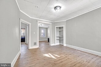 25 Adella Ave in Hamilton Township, NJ - Building Photo - Building Photo