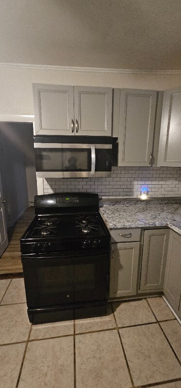 120 Atwood Ave, Unit 2 in Pawtucket, RI - Building Photo - Building Photo