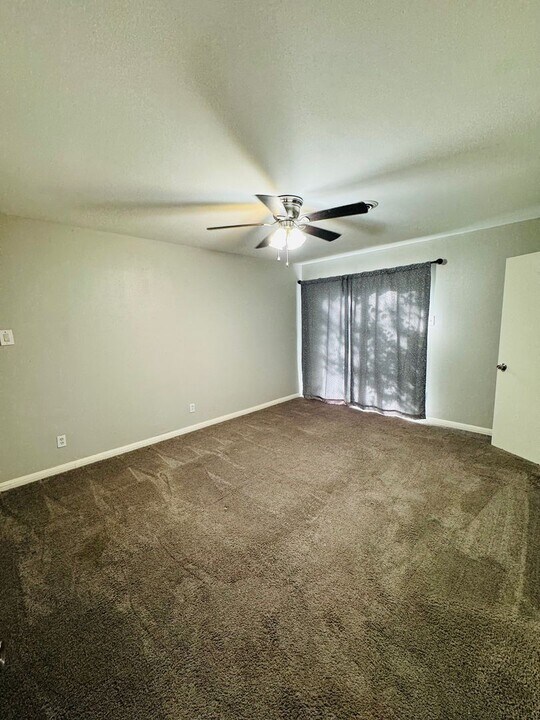 4517 Robinwood Dr in Waco, TX - Foto de edificio