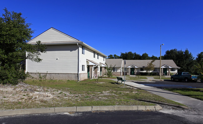 Carrabelle Cove in Carrabelle, FL - Building Photo - Building Photo