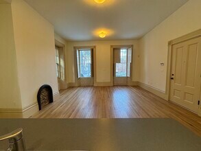 10 Linwood St in Boston, MA - Building Photo - Building Photo